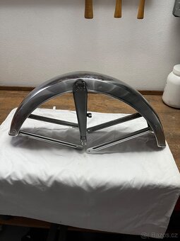 Přední blatník chromovaný - 2