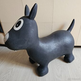 Nafukovaci skakaci pes - 2