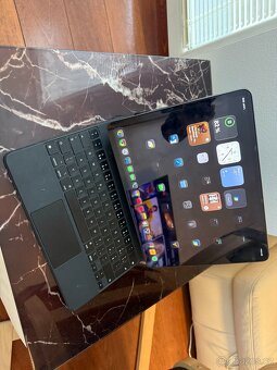iPad Pro 12,9' 5. gen., M1, 256 gb + Magic Keyboard + Magic - 2