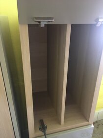 3 Závěsné skříně - 2