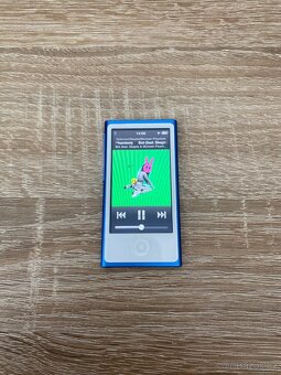 Apple iPod Nano 7th gen - blue - 2