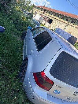 Volkswagen golf GTI - 2