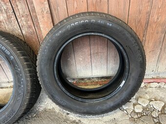 Prodám gumy 205/60/16. - 2