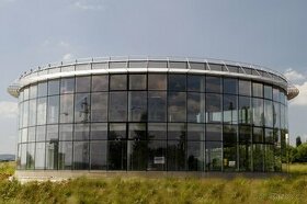 KOMERČNÍ SHOWROOM Staré Město u Uh.Hradiště - 2
