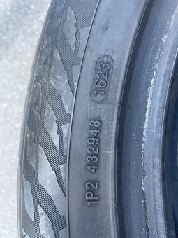 Zimní pneu 215/55/17 Nokian 2023 - 2