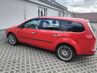 Ford Focus MK2 1,6 i 74 kW - 2