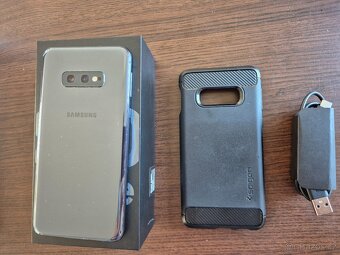 Samsung Galaxy S10e 128GB Prism Black - 2