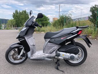 Aprilia Sportcity 200 - 2