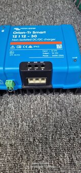 Prodám DC/ DC nabíječku Victron 30A 12/12V - 2