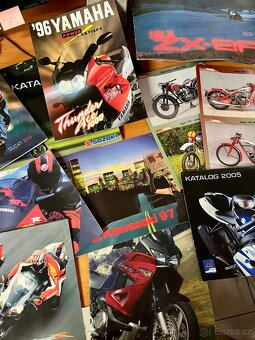 Moto katalogy 100 kusů - 2