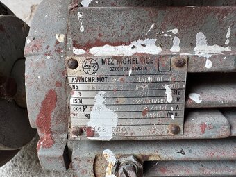 elektromotor MEZ Mohelnice 1AP100L-4 – 3 kW, 1420 ot./min - 2