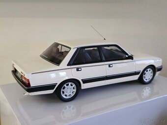 Peugeot 505 V6 1:18 Ottomobile - 2