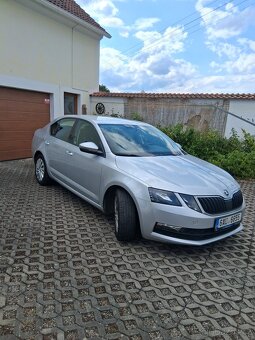 ŠKODA OCTAVIA - 2