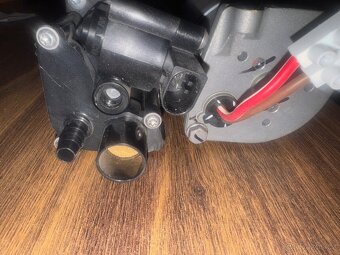 Kompresor podvozku Wabco BMW f10/f11 - 2