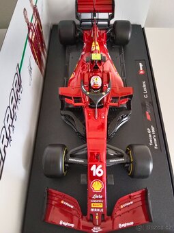 F1 Ferrari SF1000 - 2