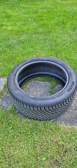 Prodám 4x celoroční pneu 235/45 R17 - 2