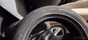Prodám pneu MG - 215/55 R17 94V - 2