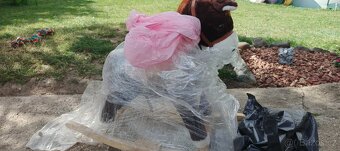 Prodám nový zabalený houpací kůň - 2