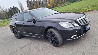 Mercedes-Benz W212 E 220cdi Elegance, r.2010 - 2