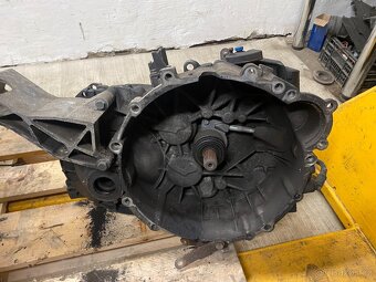 VOLVO 2.4D 96KW - PŘEVODOVKA 5Q M56L2 - 2