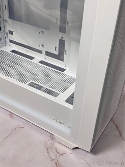 Prodám PC skříň ASUS A21. - 2