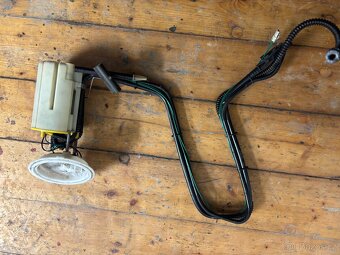 BMW e61 palivová pumpa - 2