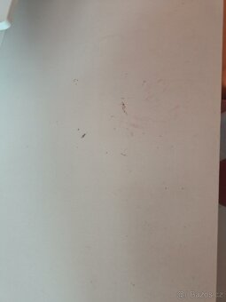 Kosmetický stolek - 2