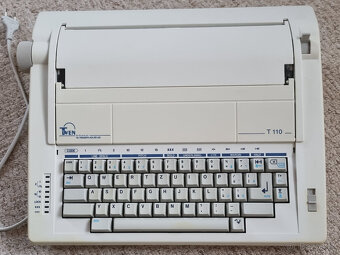 ELEKTRONICKÝ PSACÍ STROJ - 2