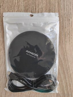 2× bezdratova nabíječka - 2