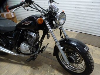 suzuki gz 125 Marauder - 2