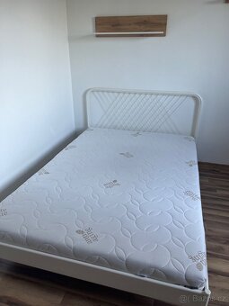 Kovová postel s roštem 140x200 - 2