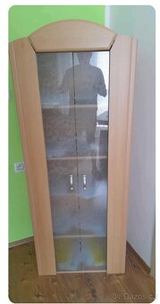 Tři skříně - 2