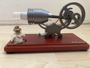 Stirlingův motor s generátorem - funkční model elektrárny - 2