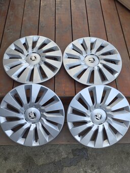 Poklice Škoda R/16.original - 2