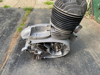 Velorex 250 motor - 2