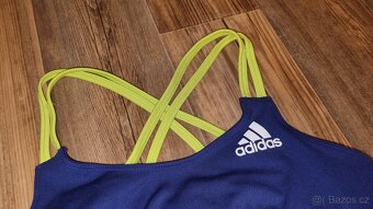 Dívčí sportovní podprsenka Adidas - 2