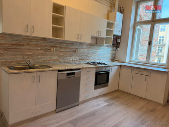 Pronájem bytu 3+1, 81 m², Ostrava, ul. Zámecká - 2