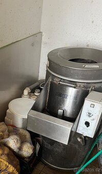Škrabka na brambory a kořenovou zeleninu - 2