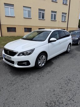 Peugeot 308 kombi 1.2 Pure Tech, 81 Kw, koupeno v ČR - 2