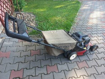 Použitá sekačka Toro recycler - 2