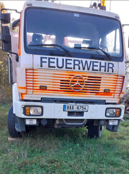 Nákladní automobil značky MERCEDES BENZ, typ 2031 - 2