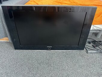 Samsung - 2