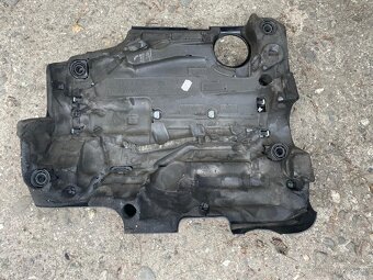 VW kryt motoru 2.0 TDI 03L103925AD - 2