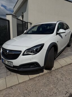 Opel Insignia 2.0 CDTI Sports Tourer SE120 kW, Automat, 2015 - 2