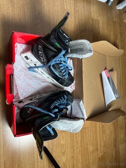 Prodám brusle CCM Ribcore 88K JR 3.5 - 2