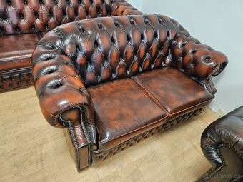 CHESTERFIELD ŠTÝL,HRUBO-KOŽENÁ SEDAČKA/PEKNÁ/ - 2