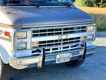 1989 Chevrolet G20 5.7 V8 | TRA-TECH - 2