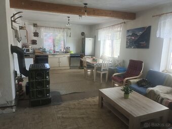 Pohledový trám (íčko 18 ocel ) délka 4,5 m. - 2