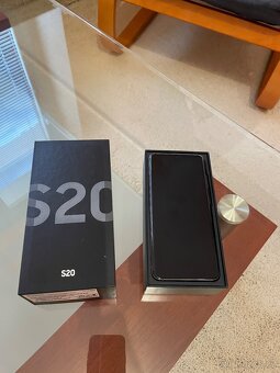 Samsung Galaxy S20 - 2
