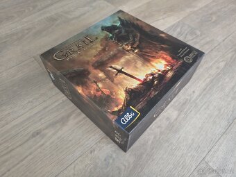 Prodám deskovou hru Tainted Grail - 2